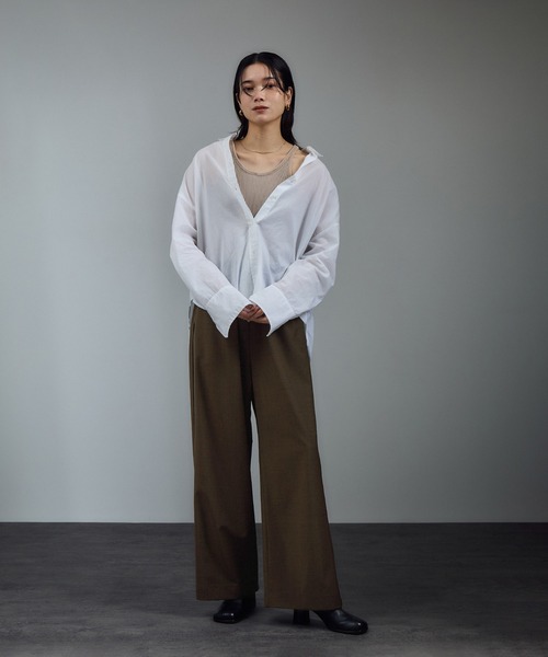 SALON adam et rope'（サロン アダム エ ロペ）の「GREENWOOLサイドベロアラインパンツ［ストレッチ・接触冷感・防シワ］（その他パンツ・レディース・グレー/ブラック/ブラウン・S/M）」の22枚目の写真