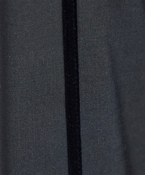 SALON adam et rope'（サロン アダム エ ロペ）の「GREENWOOLサイドベロアラインパンツ［ストレッチ・接触冷感・防シワ］（その他パンツ・レディース・グレー/ブラック/ブラウン・S/M）」の19枚目の写真