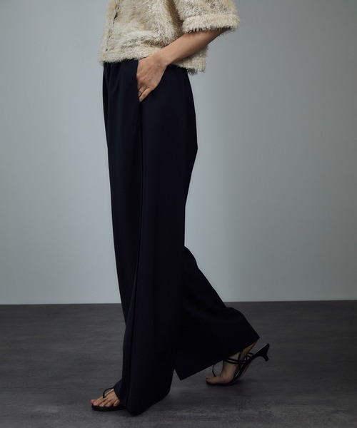 SALON adam et rope'（サロン アダム エ ロペ）の「GREENWOOLサイドベロアラインパンツ［ストレッチ・接触冷感・防シワ］（その他パンツ・レディース・グレー/ブラック/ブラウン・S/M）」の14枚目の写真