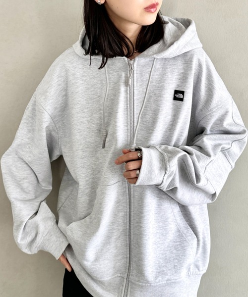 THE NORTH FACE（ザノースフェイス）の「国内未発売  THE NORTH FACE(ザ・ノースフェイス)/ESSENTIAL HOOD ZIP UP/ワンポイント ロゴ ジップパーカー フーディ タックデザイン（パーカー・レディース・ブラウン/グレー/ブラック・L/XXL/M/XL）」の3枚目の写真