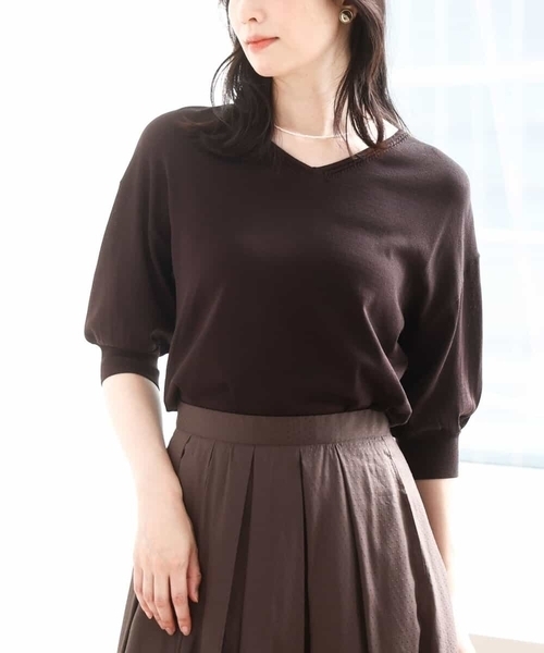 OFUON le MK(オフオンルエムケー)の「ハイゲージVネックニット/UVカット/接触冷感/洗える/WEB限定サイズあり(ニット/セーター・レディース・ライトブルー/ピンク/ブラウン/ホワイト・38/36)」の2枚目の写真