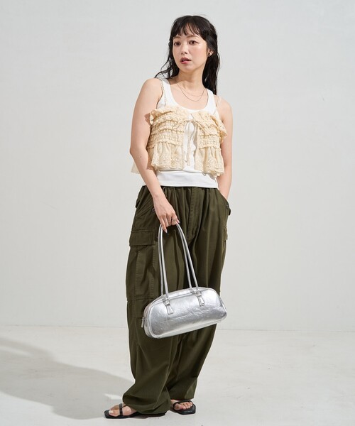 FREAK'S STORE(フリークスストア)の「ヴィンテージ風 2WAYレースビスチェ/バックリボン キャミビスチェ(キャミソール・レディース・ブラック/オフホワイト・フリ-)」の18枚目の写真