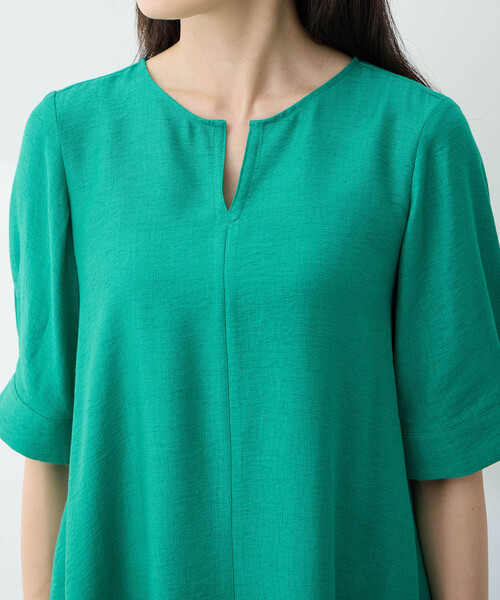 A/C DESIGN BY ALPHA CUBIC（エーシーデザインバイアルファキュービック）の「スキッパーワンピース【接触冷感】（ワンピース・レディース・ブラック/グリーン・9号/11号/13号）」の16枚目の写真