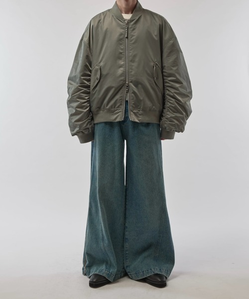 Lui's(ルイス)の「【Neucon/ニューコン】シャーリングアームボリュームナイロンMA-1(MA-1・メンズ・グレー/ブラック・1/2)」の16枚目の写真