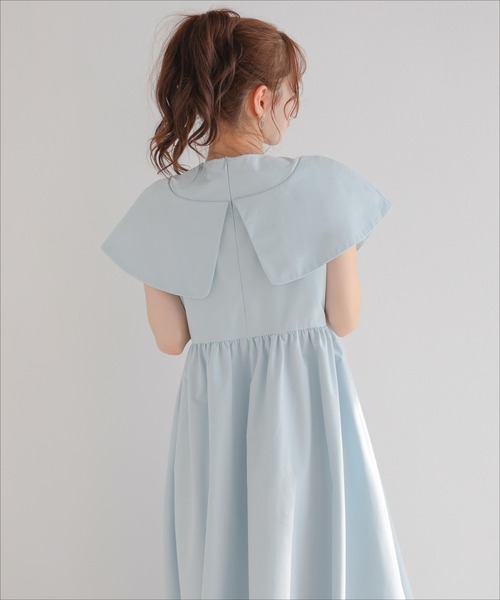 Fit more（フィットモア）の「ケープカラーワンピース（ワンピース・レディース・ブラック・LONG/SHORT）」の4枚目の写真