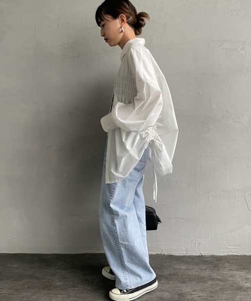 JF Ready Made（ジェイエフレディメイド）の「[Jf Ready Made/ジェイエフレディメイド] サイドリボン ギャザーシャツブラウス（シャツ/ブラウス・レディース・ホワイト/ブラック/サックスブルー/オフホワイト・F）」の13枚目の写真