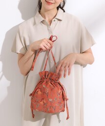 SHOO・LA・RUE | ころんとしたフォルムが魅力 ラタプリント 巾着ショルダーバッグ(ショルダーバッグ)