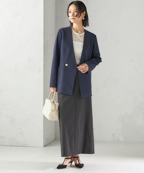 SHIPS（シップス）の「〈吸水速乾 / 防シワ加工 / 洗濯機可能〉スーティング ジャージー カラーレス ジャケット（ノーカラージャケット・レディース・ベージュ/ネイビー・36/38）」の16枚目の写真