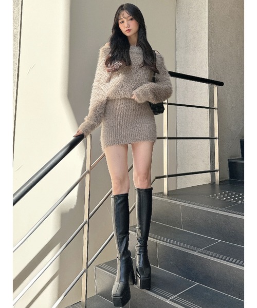 GYDA（ジェイダ）の「オフショルデザインシャギーニットワンピース（ワンピース・レディース・ベージュ/ブラック/オフホワイト・FREE）」の14枚目の写真