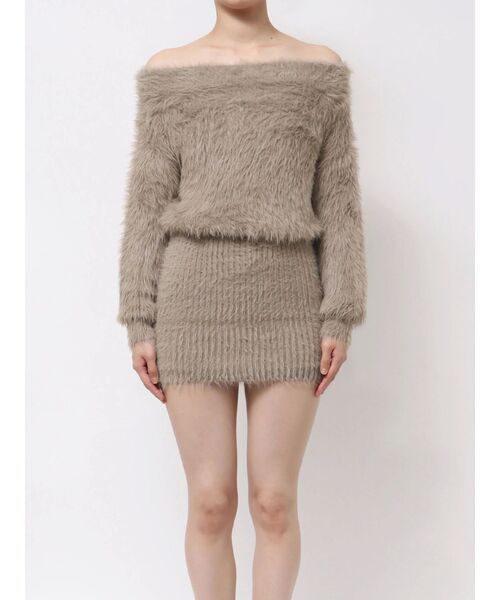 GYDA（ジェイダ）の「オフショルデザインシャギーニットワンピース（ワンピース・レディース・ベージュ/ブラック/オフホワイト・FREE）」の14枚目の写真