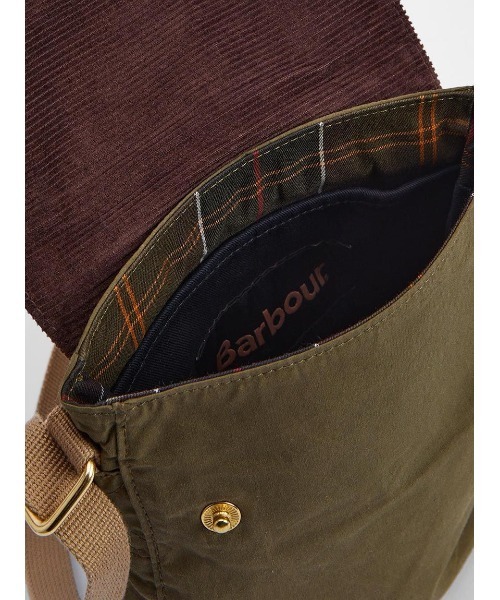 Barbour（バブアー）の「【TRANSPORT / トランスポート】 クロスボディバッグ（ショルダーバッグ・メンズ・ブラック/グリーン・ONE SIZE）」の10枚目の写真