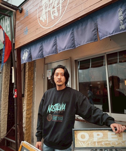 NOSTALVIA(ノスタルヴィア)の「NOSTALVIA ノスタルヴィア THE SHINSEKAI / ザ・シンセカイ 裏毛 スウェット プルオーバー(スウェット・メンズ・杢グレー/ブラック/ホワイト・SMALL/MEDIUM/LARGE/X-LARGE)」の1枚目の写真