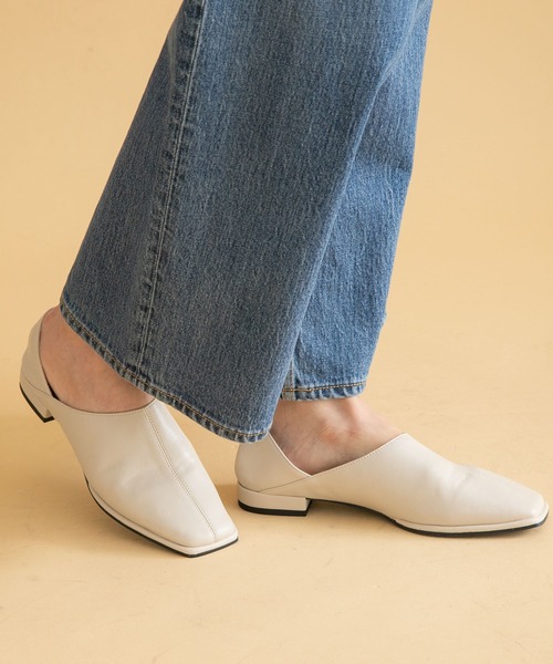 URBAN RESEARCH Sonny Label（アーバンリサーチサニーレーベル）の「スクエアフラットスリッポン（スリッポン・レディース・ブラック/アイボリー/ブラウン・SMALL/MEDIUM/LARGE）」の2枚目の写真