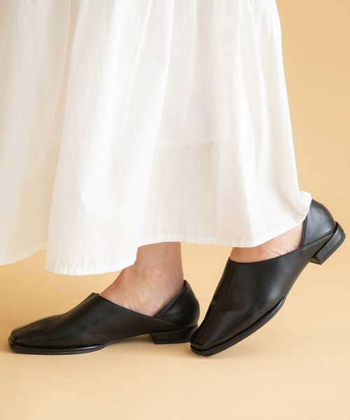 URBAN RESEARCH Sonny Label（アーバンリサーチサニーレーベル）の「スクエアフラットスリッポン（スリッポン・レディース・ブラック/アイボリー/ブラウン・SMALL/MEDIUM/LARGE）」の14枚目の写真