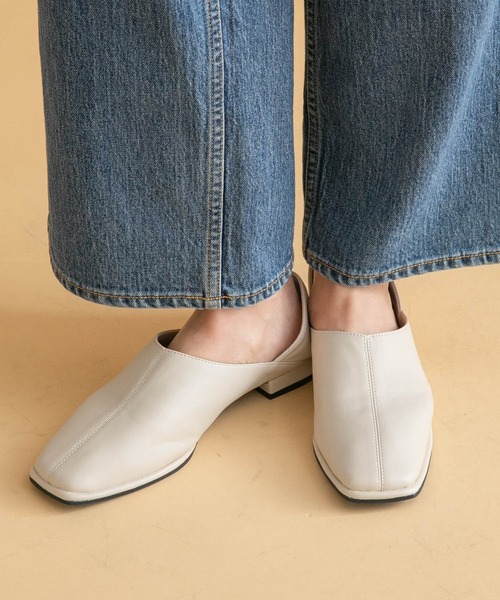 URBAN RESEARCH Sonny Label（アーバンリサーチサニーレーベル）の「スクエアフラットスリッポン（スリッポン・レディース・ブラック/アイボリー/ブラウン・SMALL/MEDIUM/LARGE）」の13枚目の写真