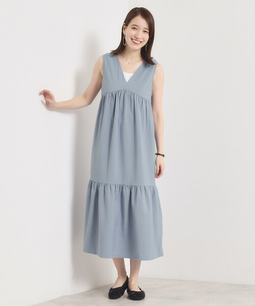 ITS'DEMO（イッツデモ）の「【洗濯機OK／ロングシーズン使える】ティアードVネックワンピース（ワンピース・レディース・ブルー/ブラック/ダークブラウン・00）」の10枚目の写真