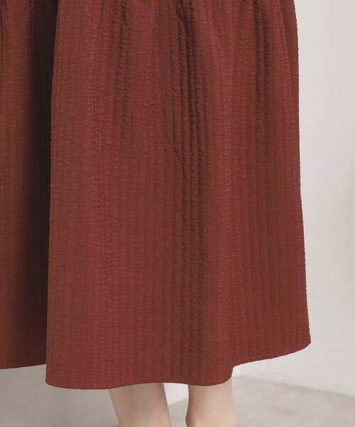 ITS'DEMO（イッツデモ）の「【洗濯機OK／ロングシーズン使える】ティアードVネックワンピース（ワンピース・レディース・ブルー/ブラック/ダークブラウン・00）」の7枚目の写真