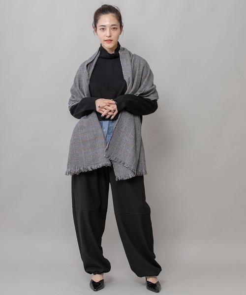 Munich（ミューニック）の「ウィンドウペンストール（ストール/ショール・レディース・カーキ/ネイビー/ベージュ・FREE）」の4枚目の写真