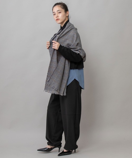 Munich（ミューニック）の「ウィンドウペンストール（ストール/ショール・レディース・カーキ/ネイビー/ベージュ・FREE）」の5枚目の写真