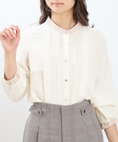 TRUDEA(トルディア)の「ピンタック2WAYスリーブブラウス(シャツ/ブラウス・レディース・ブラック/ホワイト・MEDIUM)」の1枚目の写真