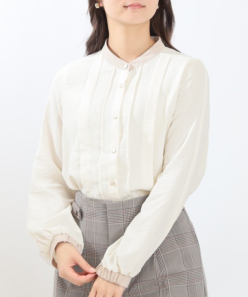 TRUDEA(トルディア)の「ピンタック2WAYスリーブブラウス(シャツ/ブラウス・レディース・ブラック/ホワイト・MEDIUM)」の6枚目の写真