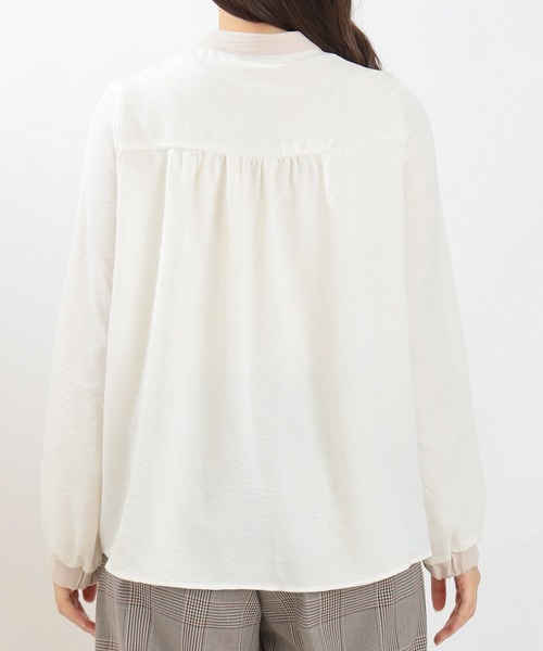 TRUDEA(トルディア)の「ピンタック2WAYスリーブブラウス(シャツ/ブラウス・レディース・ブラック/ホワイト・MEDIUM)」の14枚目の写真