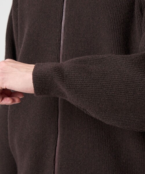 Steven Alan(スティーブンアラン)の「<Steven Alan> エアーハミルトン ドライバーズ ニット(カーディガン/ボレロ・メンズ・ダークブラウン/ブラック・XL/L/M/S)」の9枚目の写真