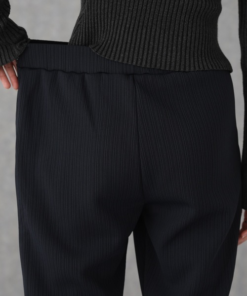 Lace Ladies(レースレディース)の「裏起毛あり/なし ランダム プリーツ ストレッチ パンツ(その他パンツ・レディース・グレー系その他/チャコールグレー・160/155/165)」の17枚目の写真