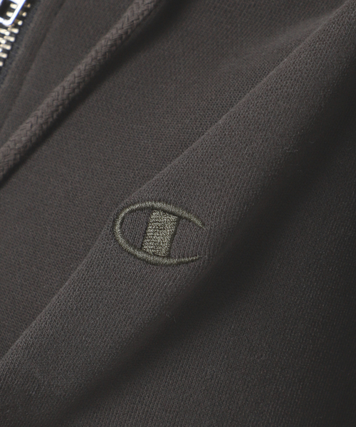 Champion(チャンピオン)の「ウォッシャブル / Champion/チャンピオン CVC French Terry F/ZHOODEDSWEAT(パーカー・レディース・ブラック/チャコールグレー/ナチュラル・FREE)」の11枚目の写真
