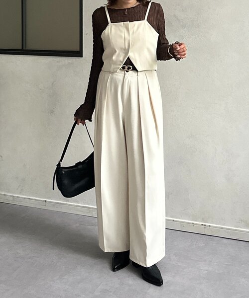 Thevon(ゼボン)の「裾スリットショートビスチェ(シャツ/ブラウス・レディース・アイボリー/ブラック/チャコールグレー・FREE)」の10枚目の写真