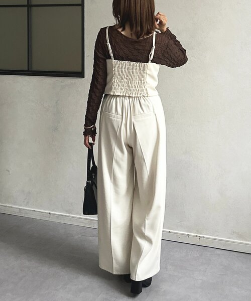 Thevon(ゼボン)の「裾スリットショートビスチェ(シャツ/ブラウス・レディース・アイボリー/ブラック/チャコールグレー・FREE)」の11枚目の写真