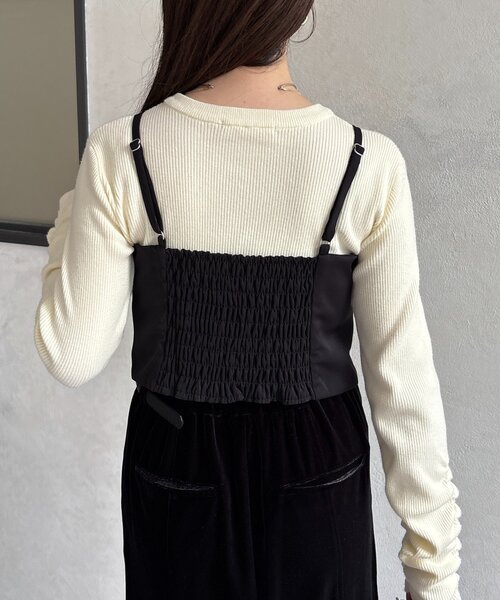 Thevon(ゼボン)の「裾スリットショートビスチェ(シャツ/ブラウス・レディース・アイボリー/ブラック/チャコールグレー・FREE)」の16枚目の写真