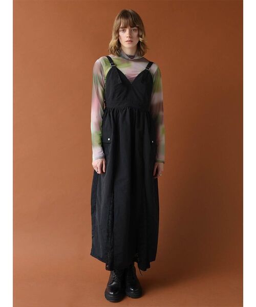 :ETHROF(イーサオブ)の「LACE DOCKING BELT-STRAP NYLON DRESS(ワンピース・レディース・ブラック/ネイビー・MEDIUM)」の3枚目の写真