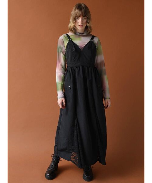 :ETHROF(イーサオブ)の「LACE DOCKING BELT-STRAP NYLON DRESS(ワンピース・レディース・ブラック/ネイビー・MEDIUM)」の4枚目の写真