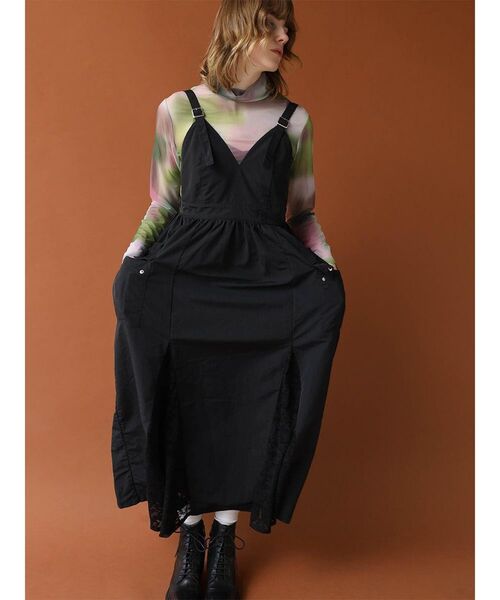 :ETHROF(イーサオブ)の「LACE DOCKING BELT-STRAP NYLON DRESS(ワンピース・レディース・ブラック/ネイビー・MEDIUM)」の6枚目の写真