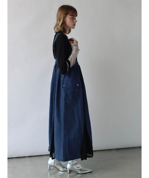:ETHROF(イーサオブ)の「LACE DOCKING BELT-STRAP NYLON DRESS(ワンピース・レディース・ブラック/ネイビー・MEDIUM)」の17枚目の写真