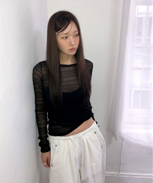 kirakiraShop(キラキラショップ)の「シアー シャーリング トップス(Tシャツ/カットソー・レディース・ブラック/アイボリー/ホワイト・FREE)」の10枚目の写真
