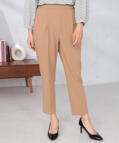 GALLORIA（ギャローリア）の「【キレメクパンツ】ストレッチ　タックテーパードパンツ（その他パンツ・レディース・ブラック/グレー/キャメル・S/M/L/LL）」の15枚目の写真