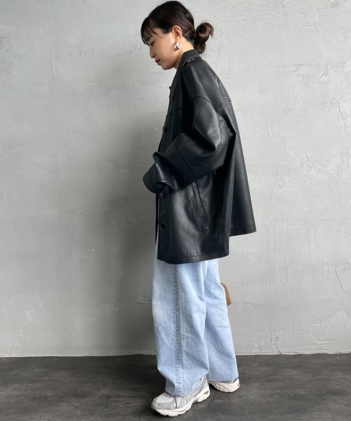 JEANS FACTORY Clothes（ジーンズファクトリークローズ）の「[Jeans Factory Clothes/ジーンズファクトリークローズ] スリーブデザイン オーバーサイズ フェイクレザー ジャケット（ライダースジャケット・レディース・ブラック/ブラウン・F）」の15枚目の写真