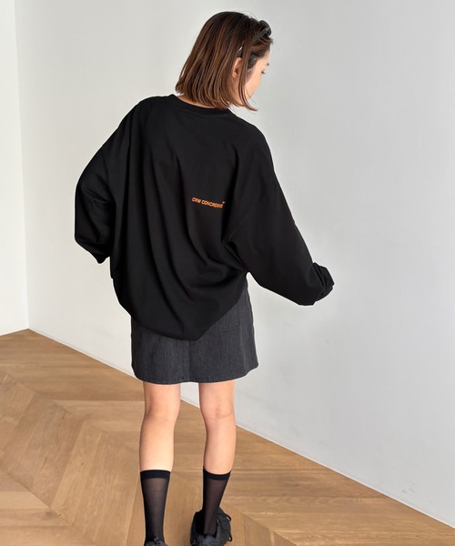 CANAL JEAN(キャナルジーン)の「Twelve12 -YSSS ビッグロングTシャツ(Tシャツ/カットソー・レディース・ヘザーグレー/ネイビー/ブラック・MEDIUM/LARGE)」の7枚目の写真