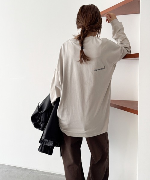 CANAL JEAN(キャナルジーン)の「Twelve12 -YSSS ビッグロングTシャツ(Tシャツ/カットソー・レディース・ヘザーグレー/ネイビー/ブラック・MEDIUM/LARGE)」の11枚目の写真