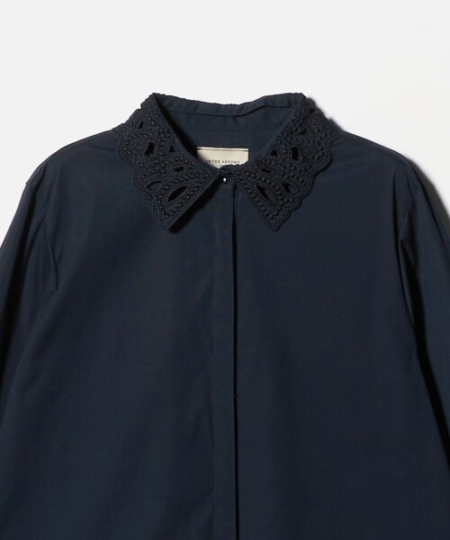 UNITED ARROWS（ユナイテッドアローズ）の「エンブロイダリー カラー シャツ ‐ウォッシャブル‐（シャツ/ブラウス・レディース・オフホワイト/ライトブルー/ネイビー・FREE）」の20枚目の写真