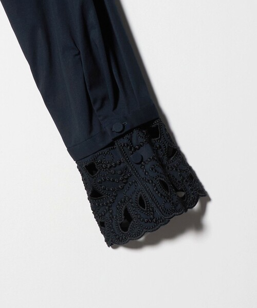 UNITED ARROWS（ユナイテッドアローズ）の「エンブロイダリー カラー シャツ ‐ウォッシャブル‐（シャツ/ブラウス・レディース・オフホワイト/ライトブルー/ネイビー・FREE）」の21枚目の写真