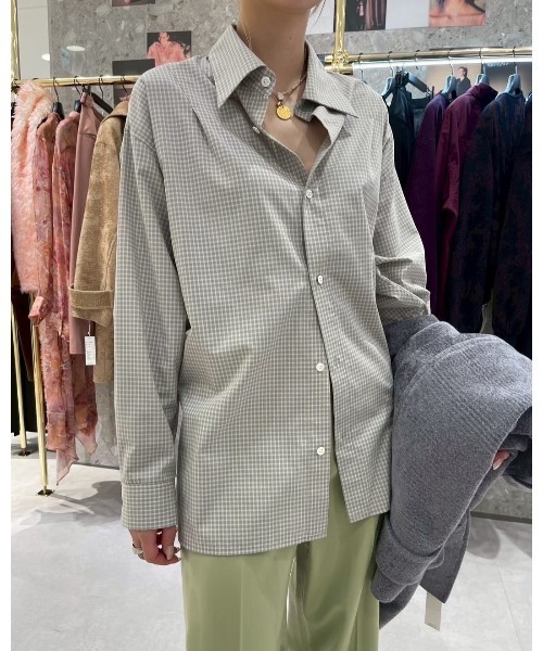 LE CIEL BLEU(ルシェルブルー)の「プラッドバックボタンディテールシャツ / Plaid Back-Button Detail Shirt(シャツ/ブラウス・レディース・グレー・36/38)」の1枚目の写真