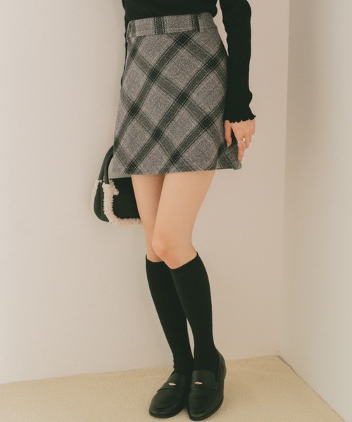 VANNIE U（ヴァニーユー）の「ボックスチェックミニスカート（スカート・レディース・イエロー/ネイビー・FREE）」の6枚目の写真
