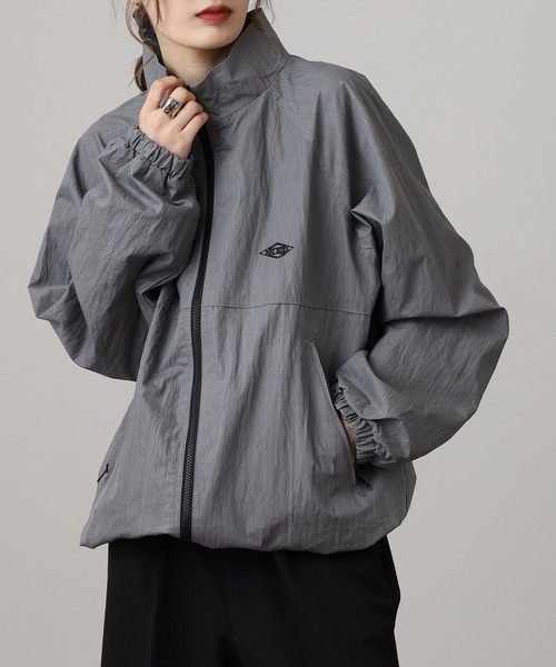 BIGMIKE ビックマイク ワンポイントロゴ刺繍 ナイロンジャケット