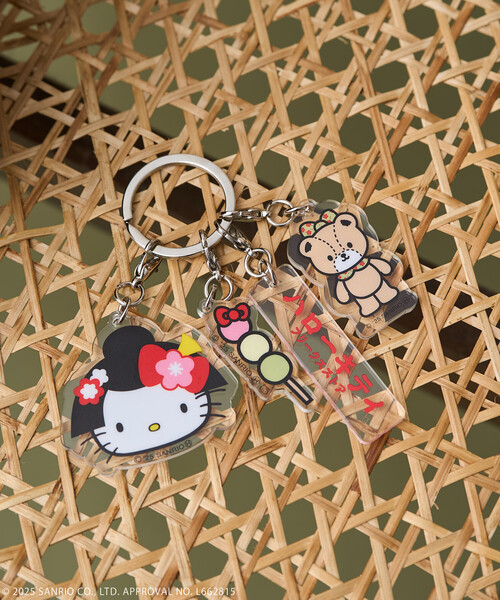 FREAK'S STORE(フリークスストア)の「SANRIO/サンリオ 着物”HELLO KITTY” アクリルキーホルダー(キーケース/キーアクセサリー・レディース・レッド/グリーン・ONE SIZE)」の4枚目の写真