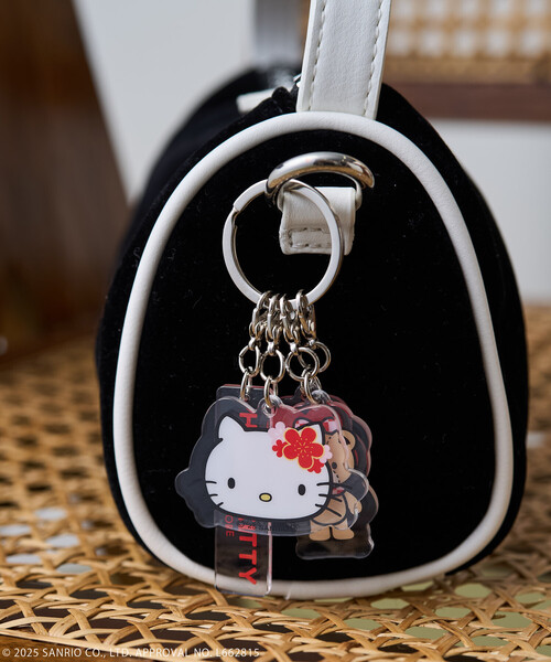 FREAK'S STORE(フリークスストア)の「SANRIO/サンリオ 着物”HELLO KITTY” アクリルキーホルダー(キーケース/キーアクセサリー・レディース・レッド/グリーン・ONE SIZE)」の10枚目の写真