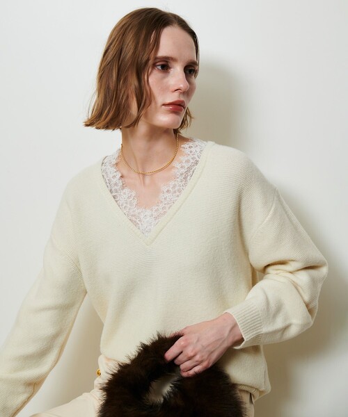 allureville(アルアバイル)の「レースドッキングプルオーバー(ニット/セーター・レディース・オフホワイト/グレー系その他・2)」の3枚目の写真