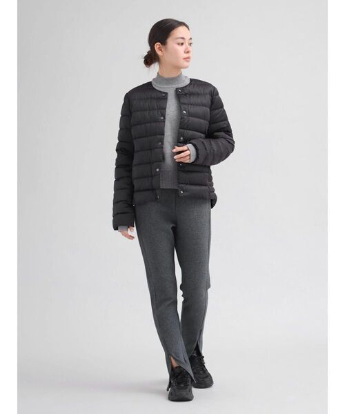 YORT(ヨート)の「イージーフィット ストレッチパンツ(その他パンツ・レディース・チャコール/ブラック・MEDIUM)」の19枚目の写真